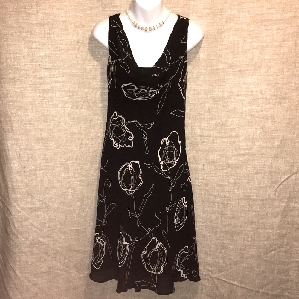 ☀️Lily Sleeveless Dress - Picture 1 of 10